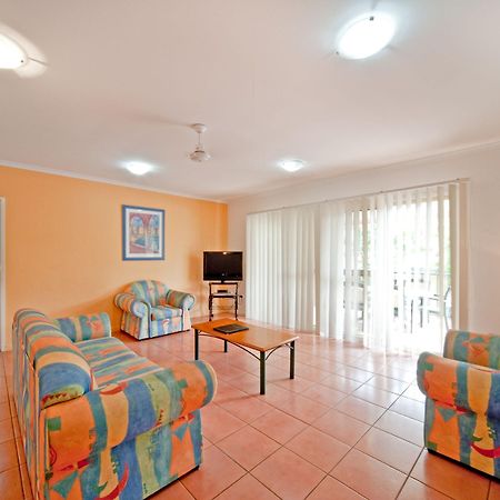 At Beach Court Holiday Villas Airlie Beach Zewnętrze zdjęcie